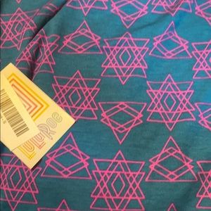 LuLaRoe Irma Tunic